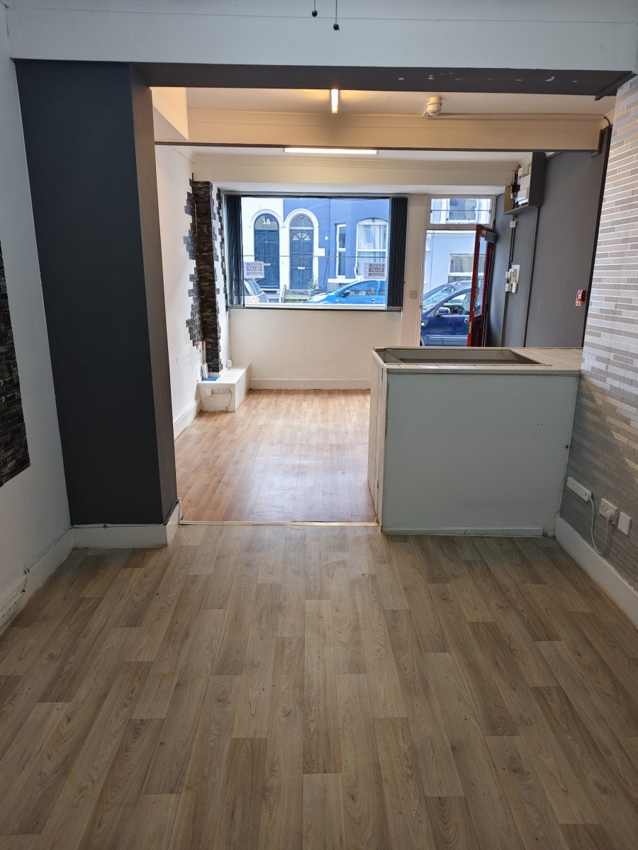 Retail/Shop in Hastings - photo 4