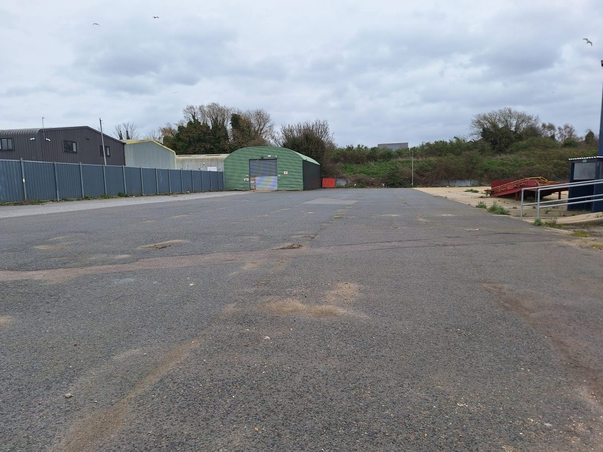 Land in Sittingbourne