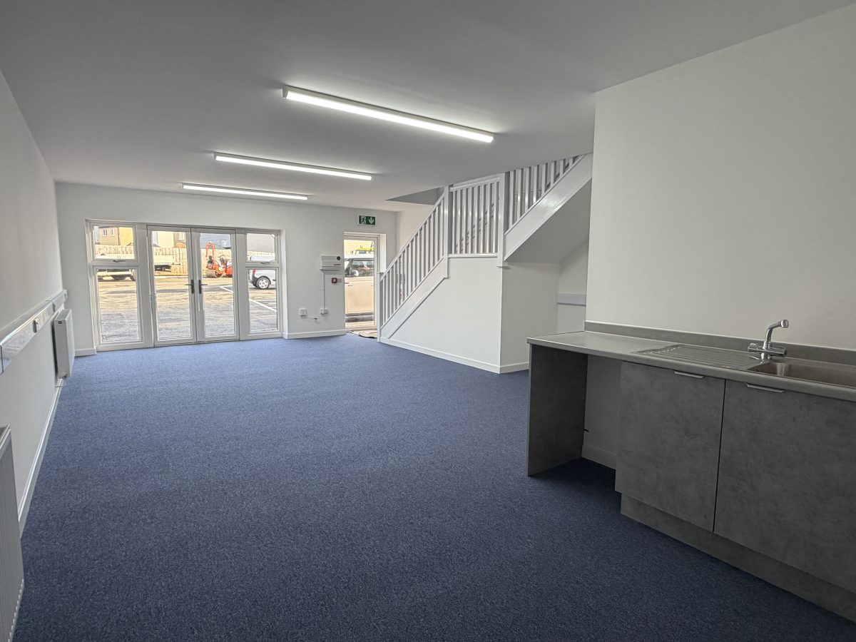 Office in Chudleigh - photo 3