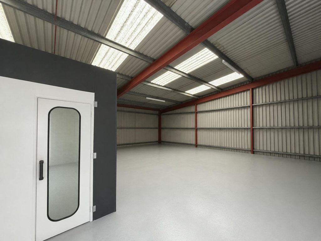 Industrial Unit in Newark - photo 2