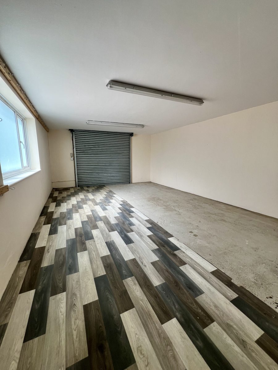 Industrial Unit in Bognor Regis - photo 3