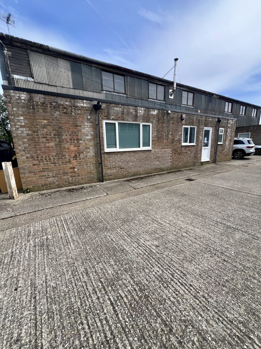 Industrial Unit in Bognor Regis