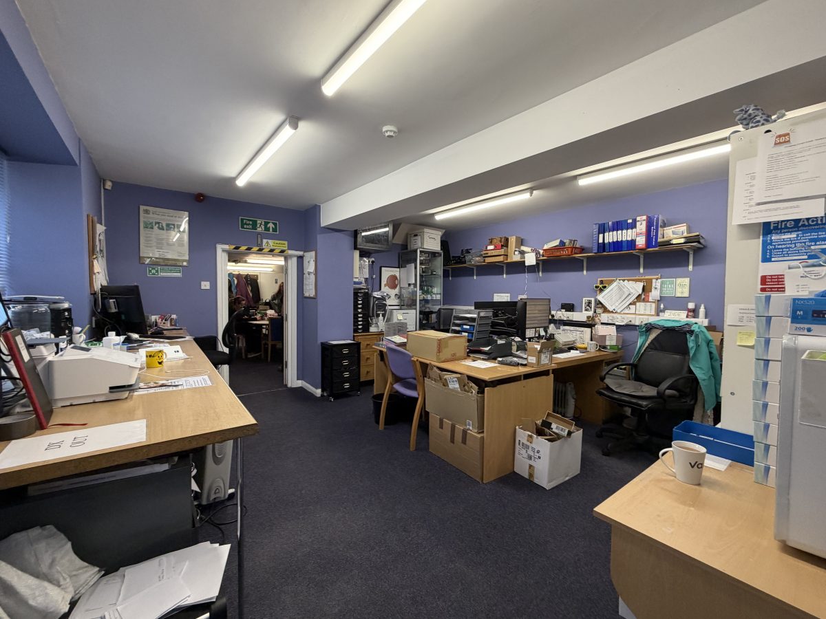 Investment in Newton Abbot - photo 4