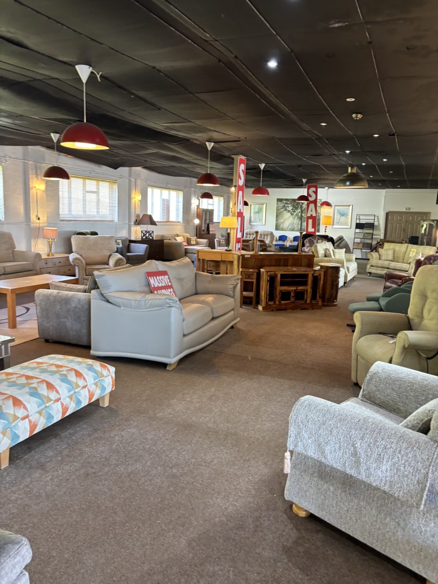 Retail/Shop in Chesterfield - photo 4