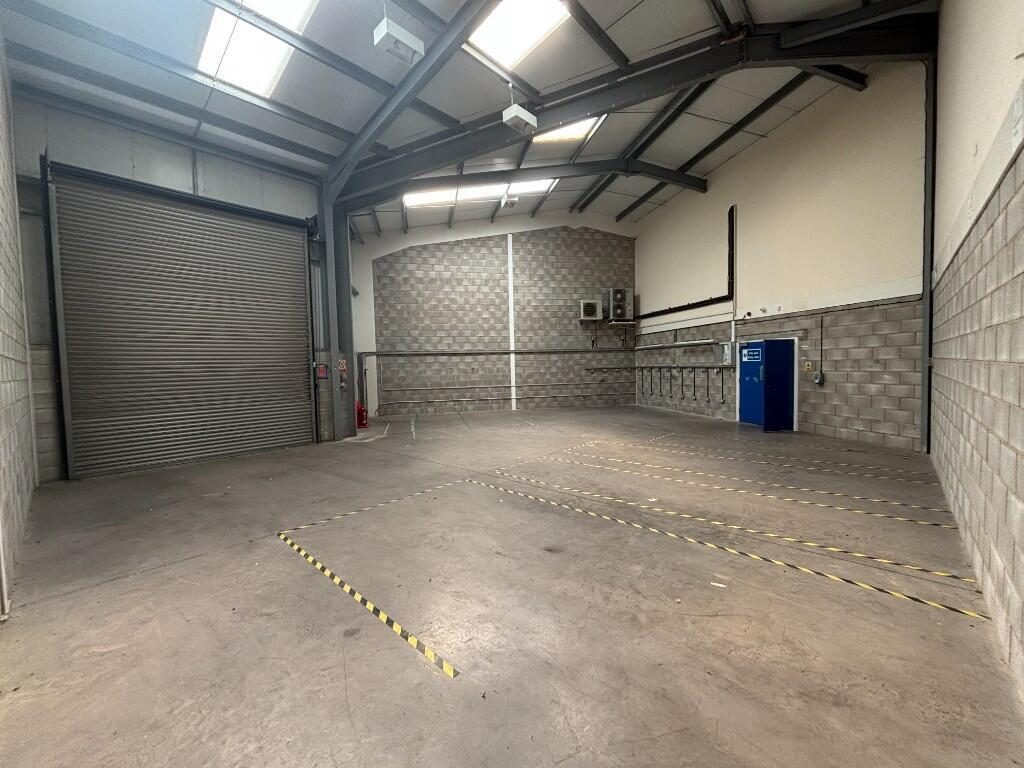 Storage in Cardiff - photo 2