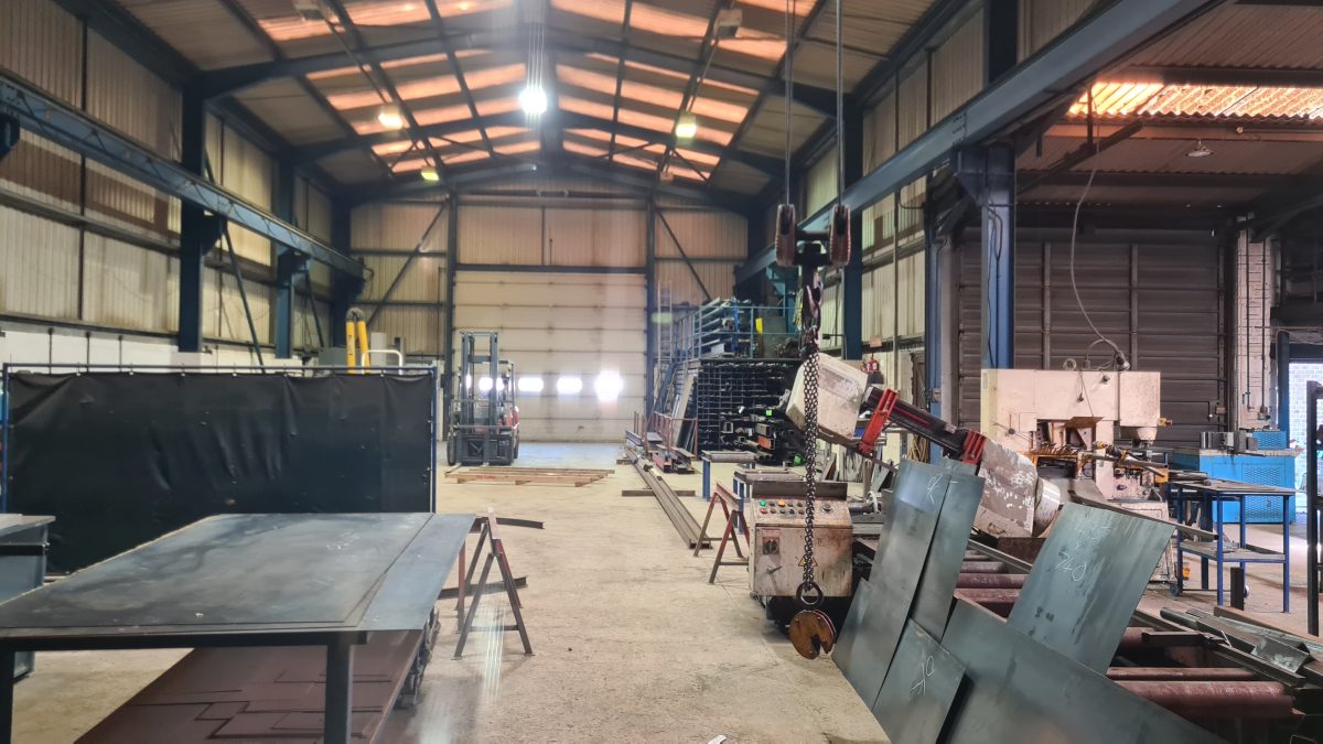 Industrial Unit in Carterton - photo 2