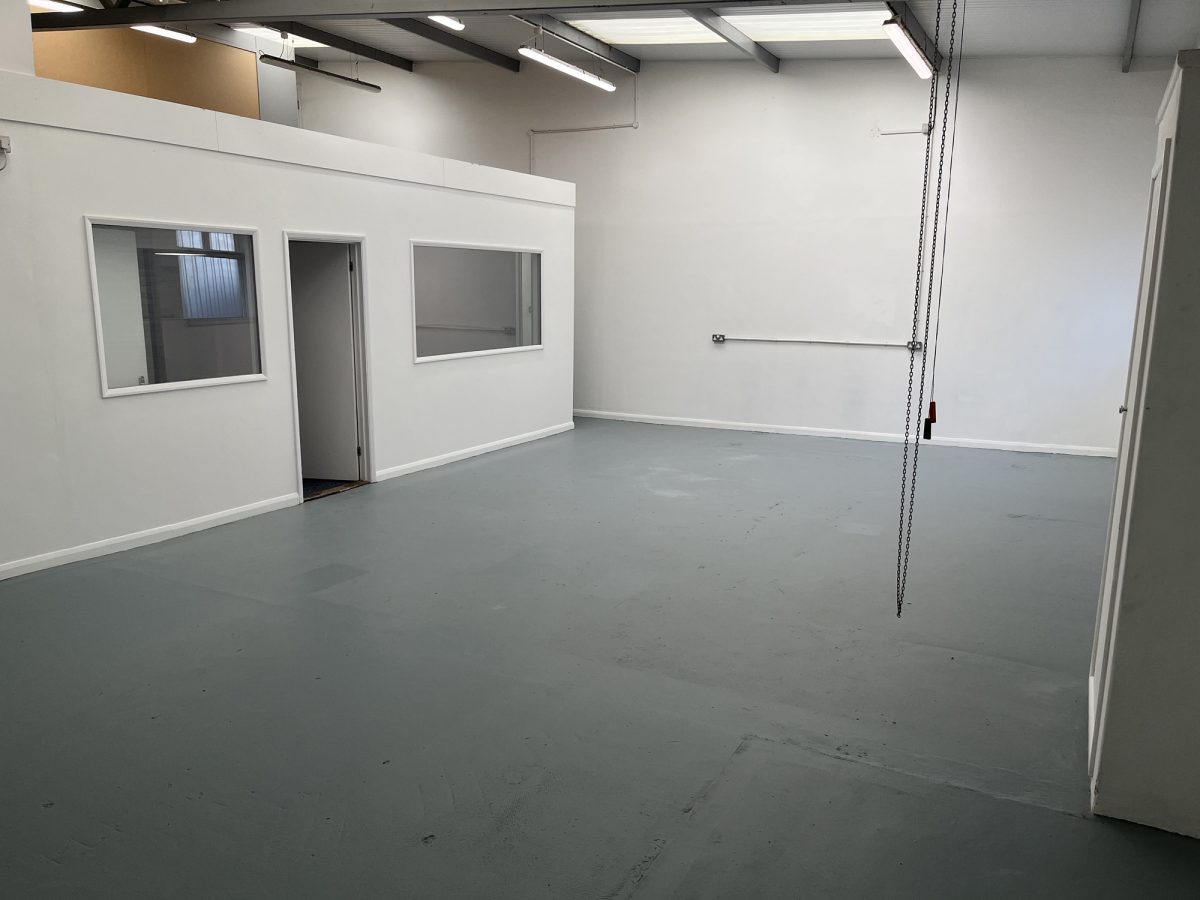 Commercial Property in Waterlooville - photo 3