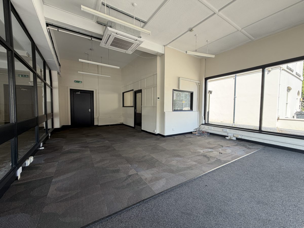 Retail/Shop in Newton Abbot
