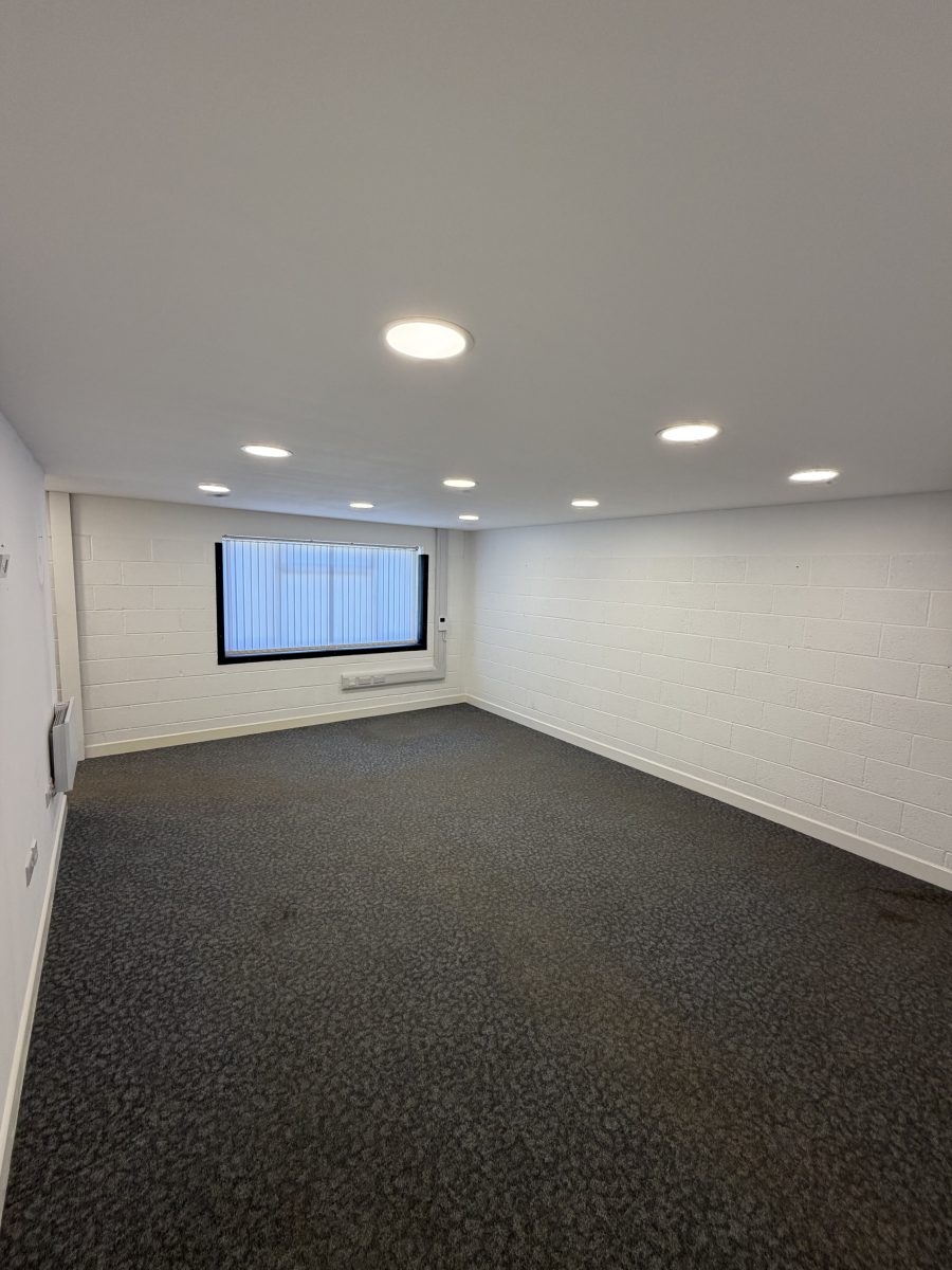 Industrial Unit in Chard