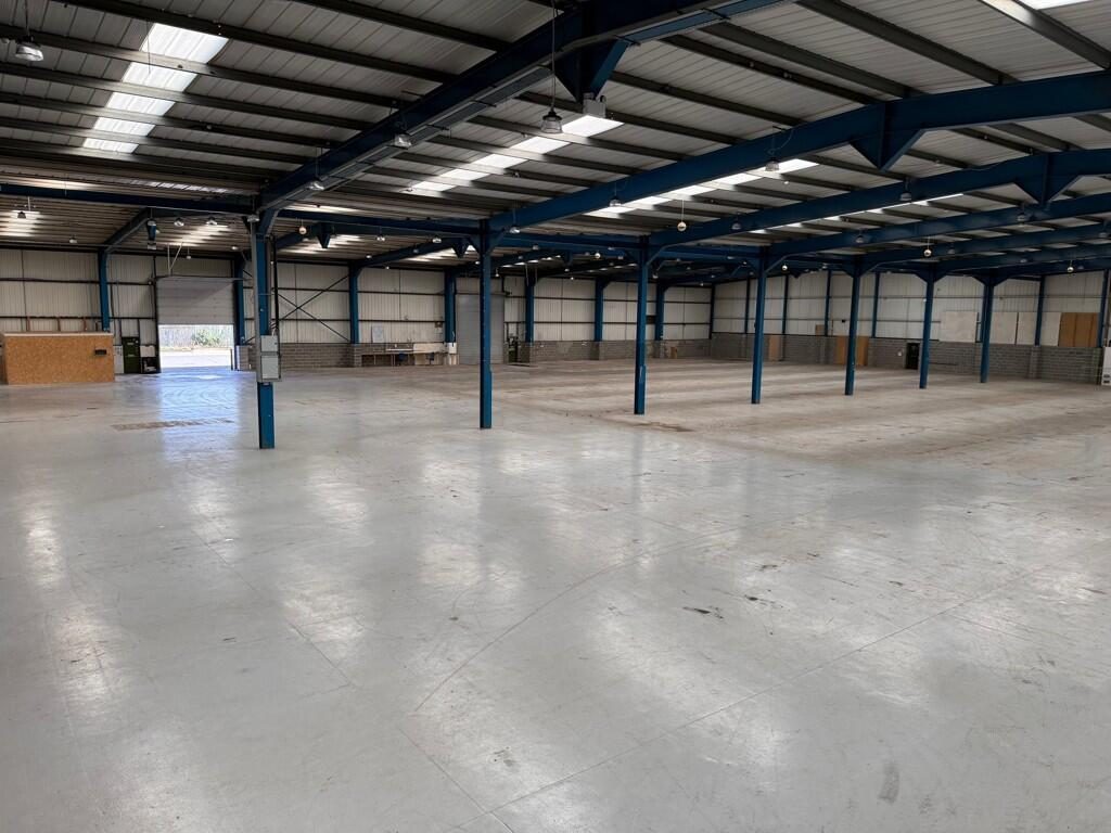 Industrial Unit in Hucknall - photo 3