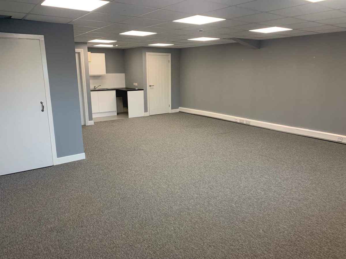 Office in Lower Upham - photo 3
