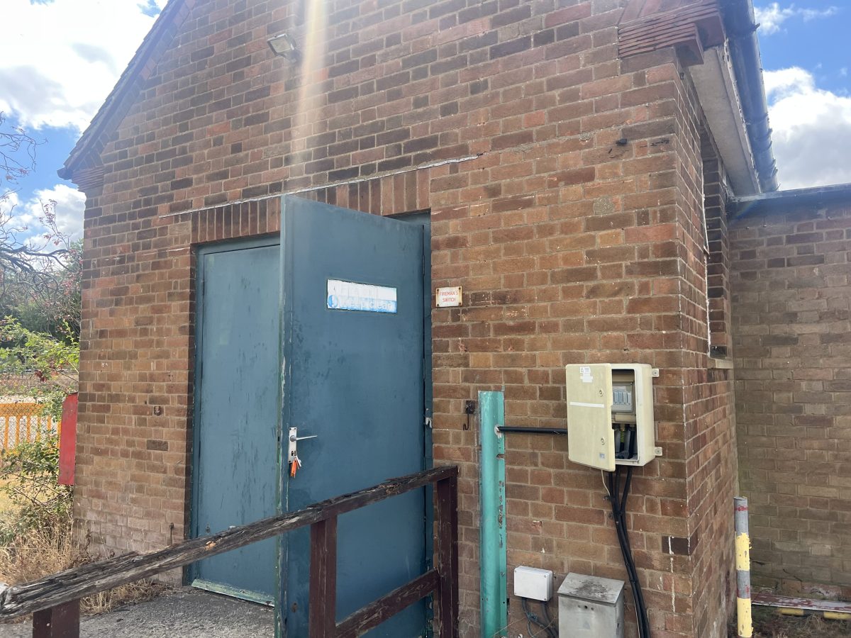 Industrial Unit in Manby - photo 2