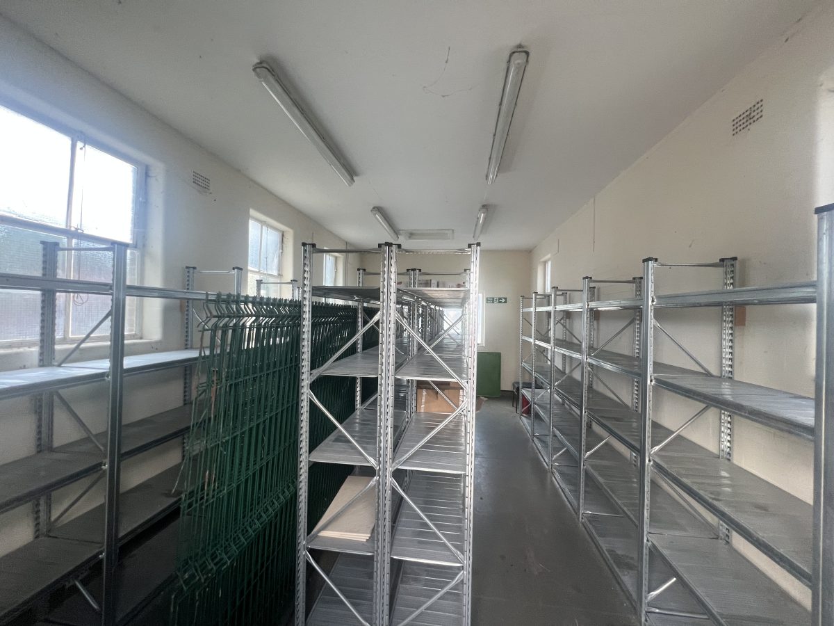 Industrial Unit in Manby - photo 3