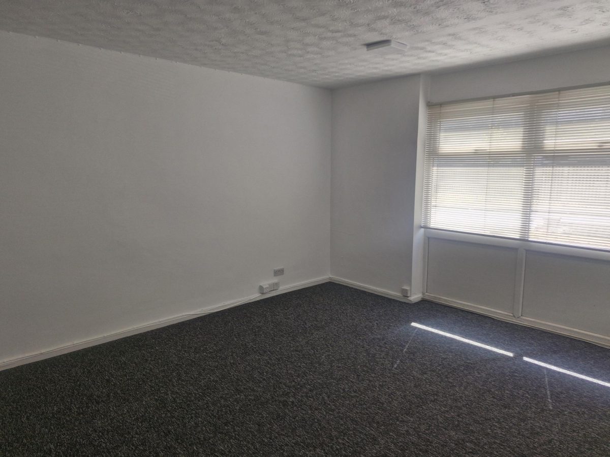 Industrial Unit in Burntwood - photo 4