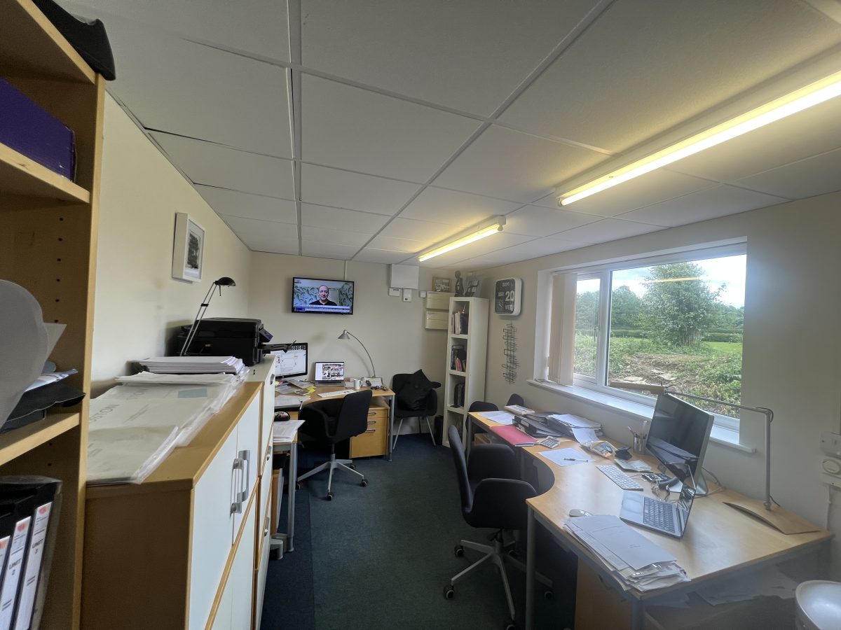 Industrial Unit in Oakham - photo 3