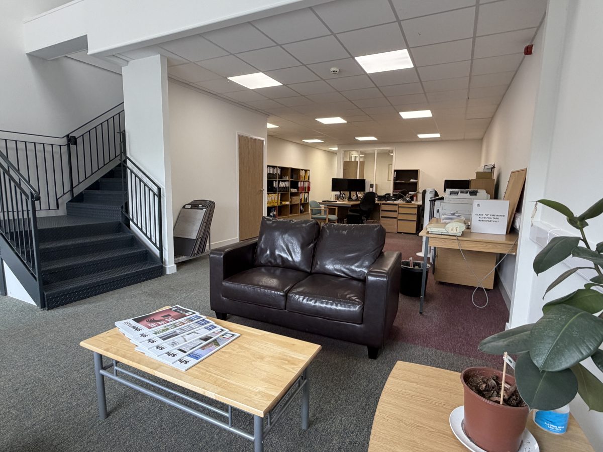 Office in Buckfastleigh - photo 2