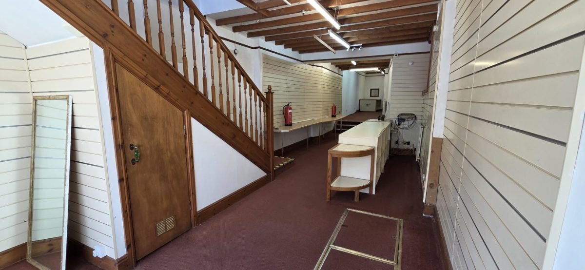 Retail/Shop in Derby - photo 2