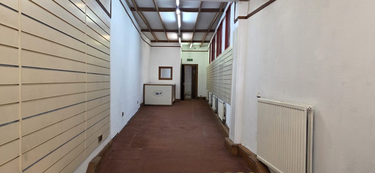 Retail/Shop in Derby - photo 3