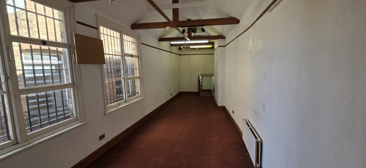 Retail/Shop in Derby - photo 4
