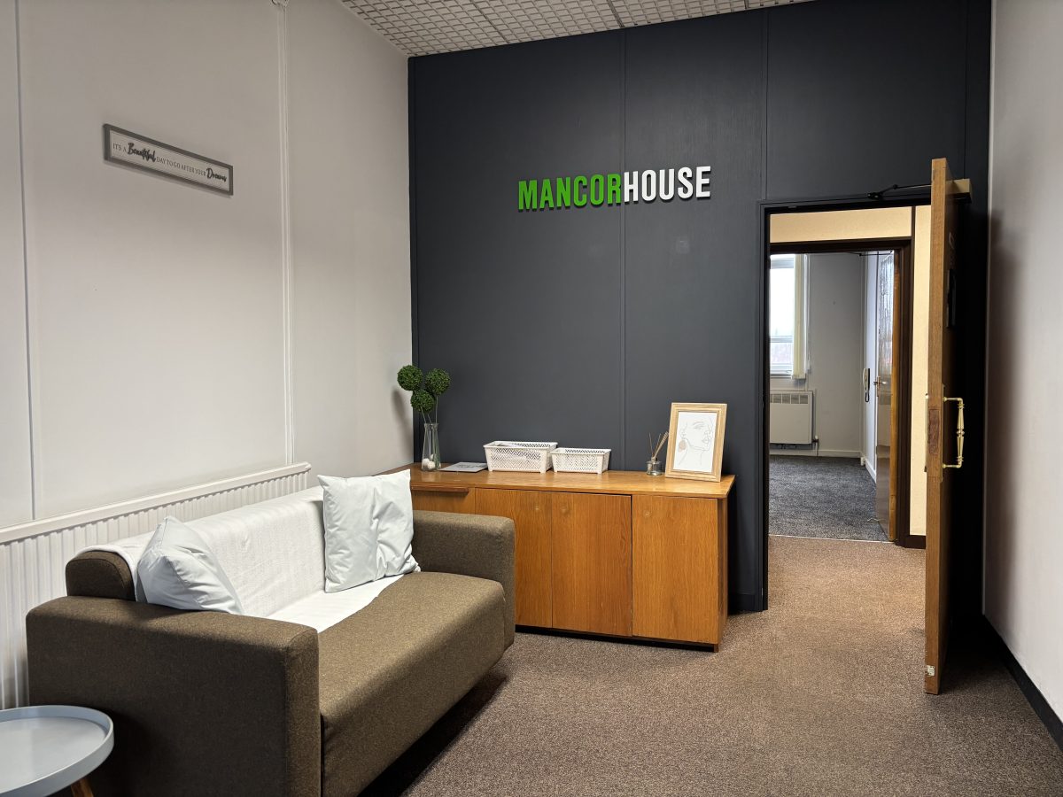 Commercial Property in Nottingham - photo 4