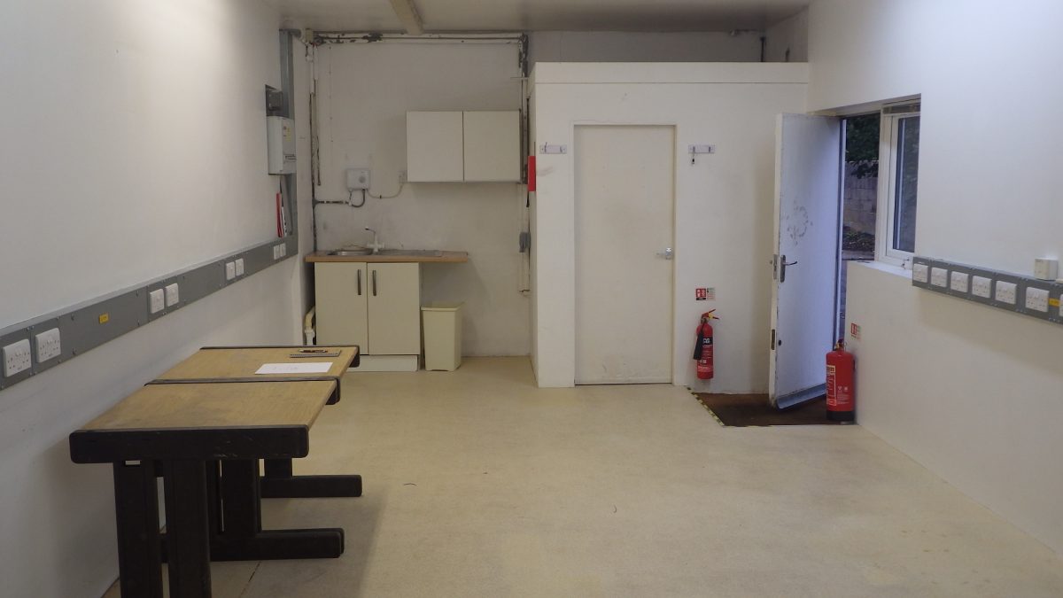Industrial Unit in Dorking - photo 3