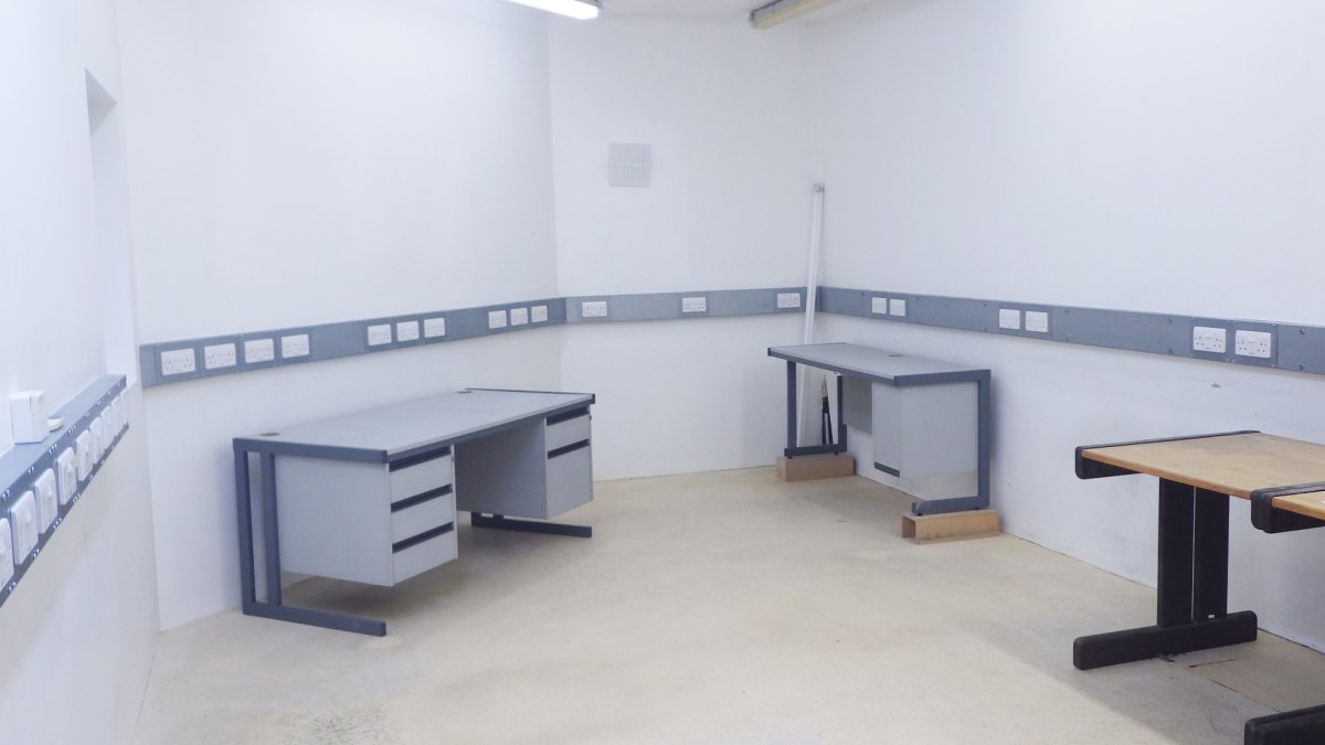 Industrial Unit in Dorking