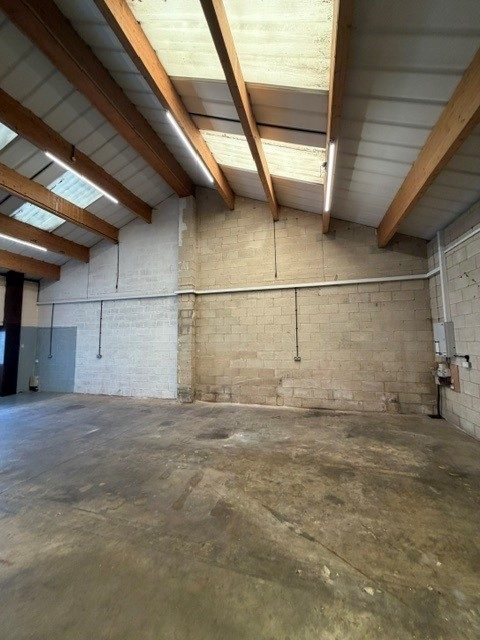 Industrial Unit in Newark - photo 3