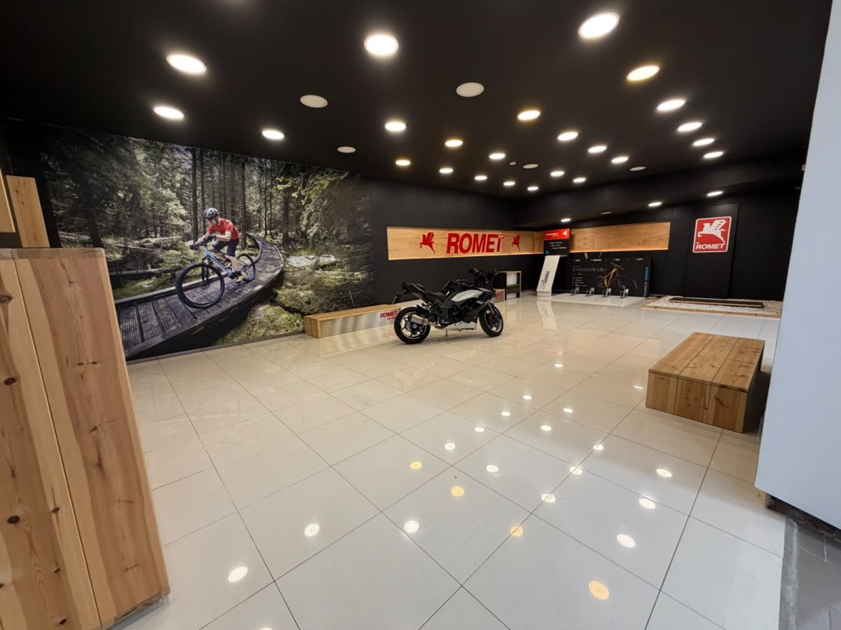 Commercial Property in Batley
