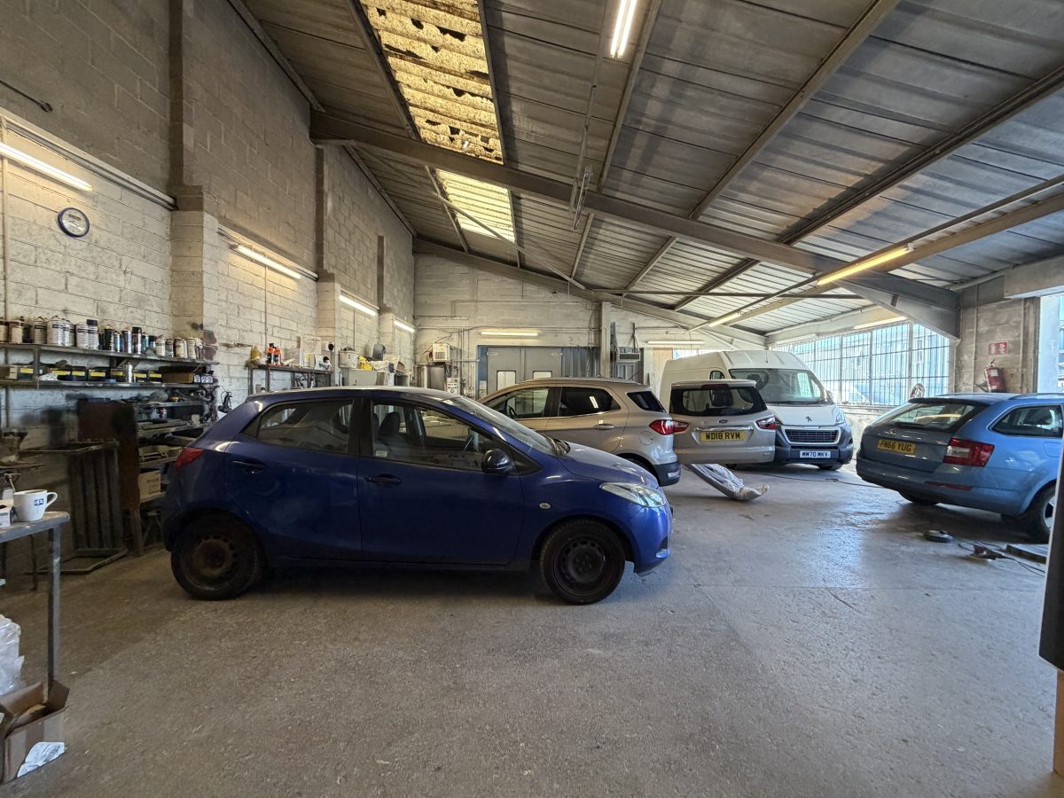 Industrial Unit in Totnes - photo 3