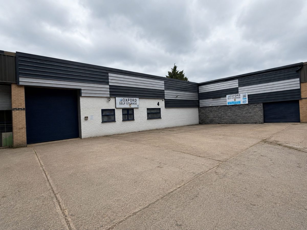Storage in Eynsham