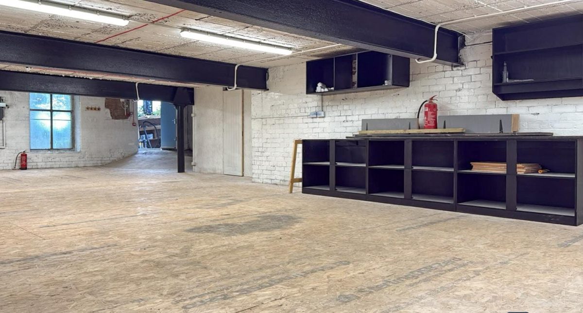 Industrial Unit in Golcar, Huddersfield - photo 2