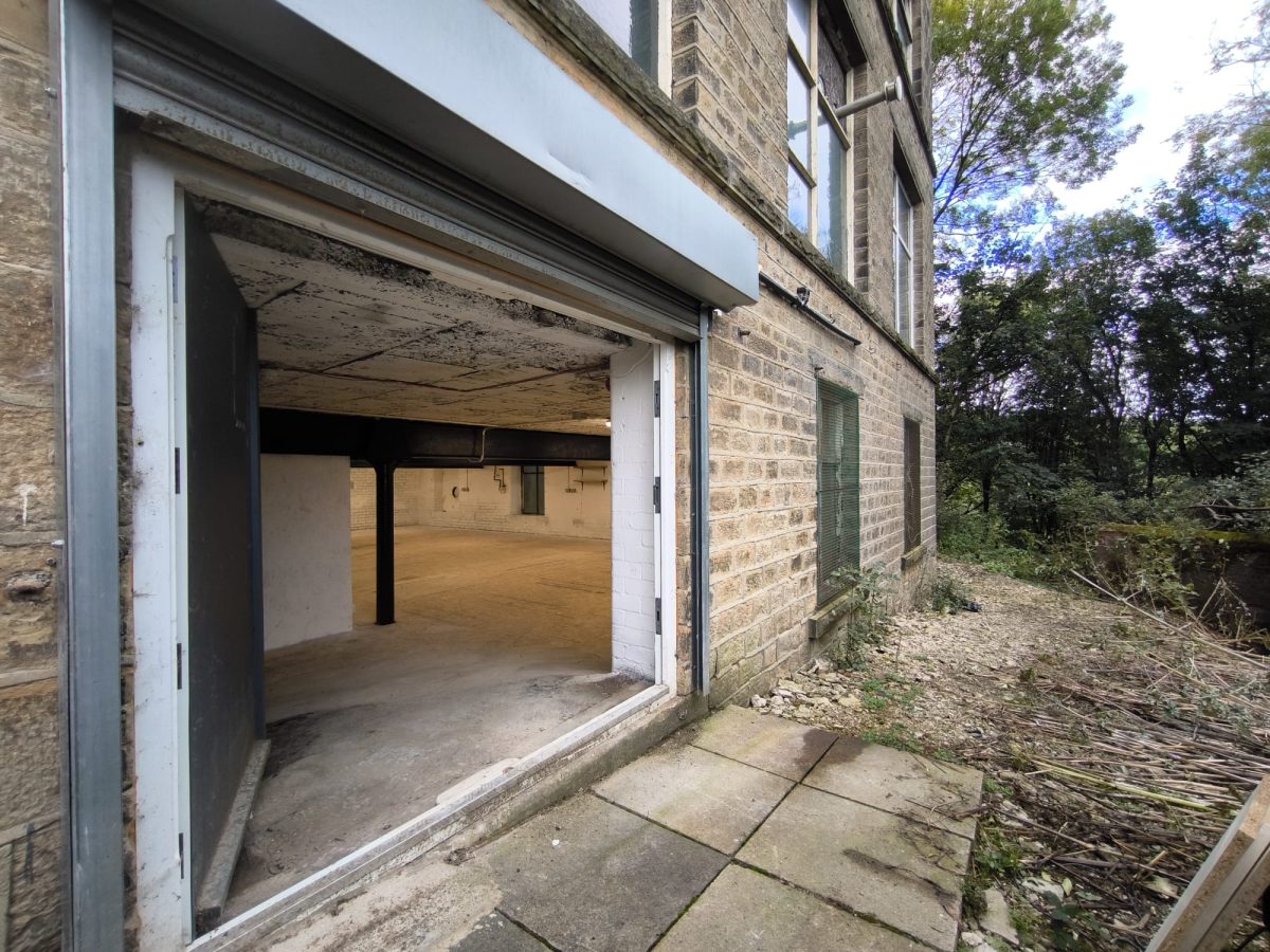 Industrial Unit in Golcar, Huddersfield