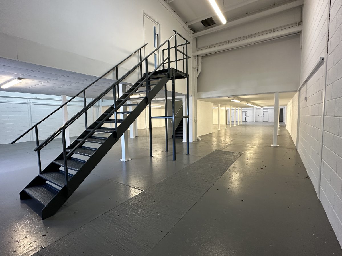 Industrial Unit in Newton Abbot - photo 3