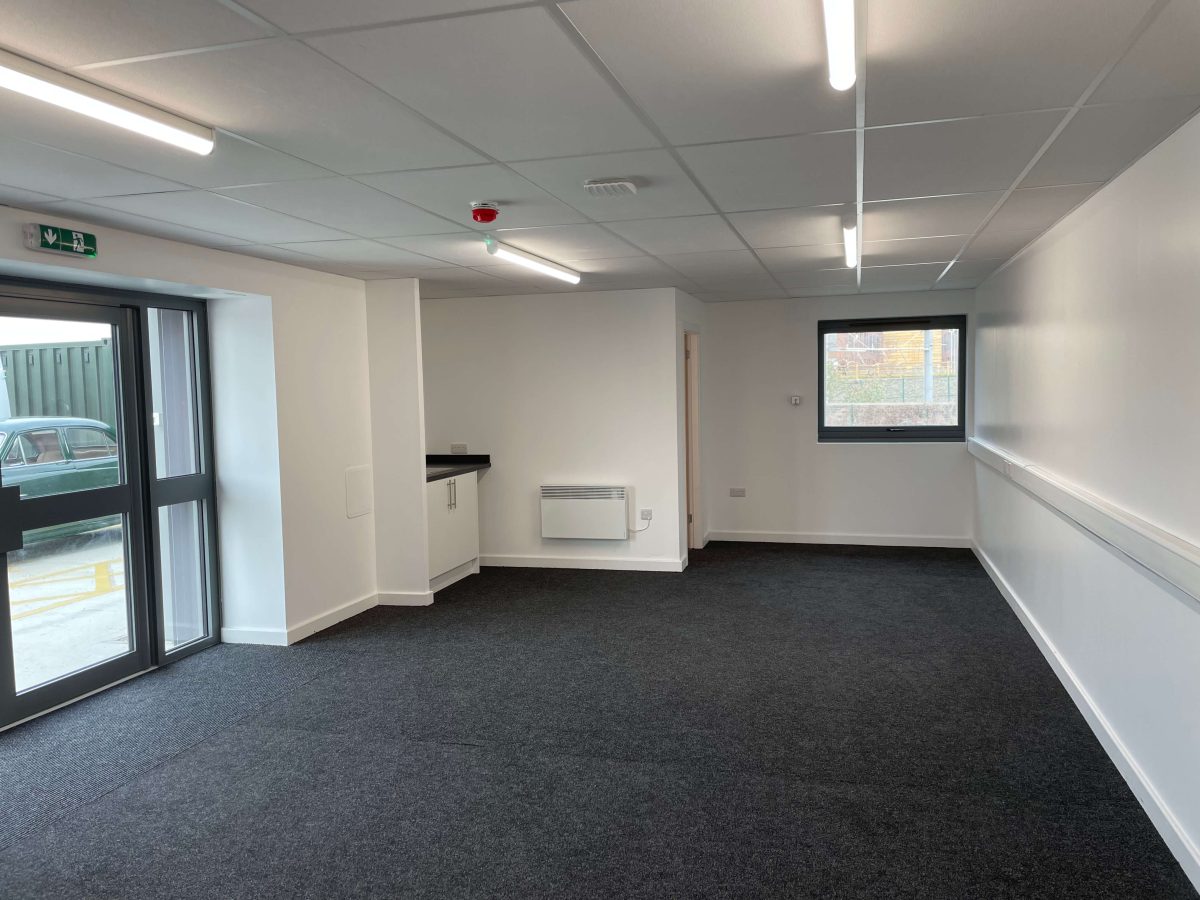 Industrial Unit in Rotherham - photo 3
