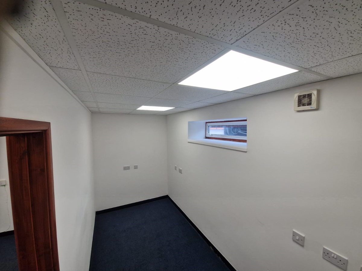 Office in WORCESTER - photo 2