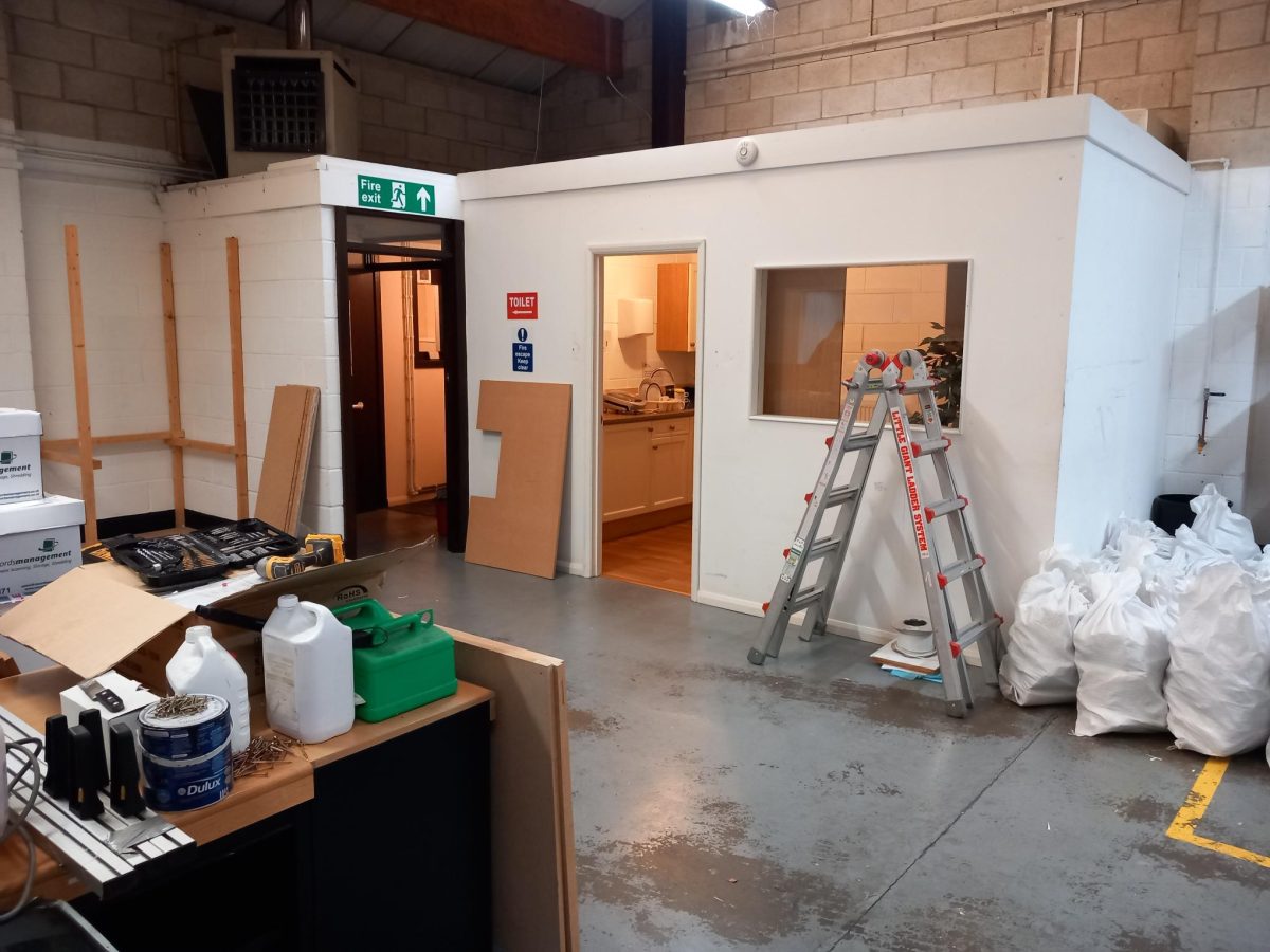 Commercial Property in Newark - photo 4