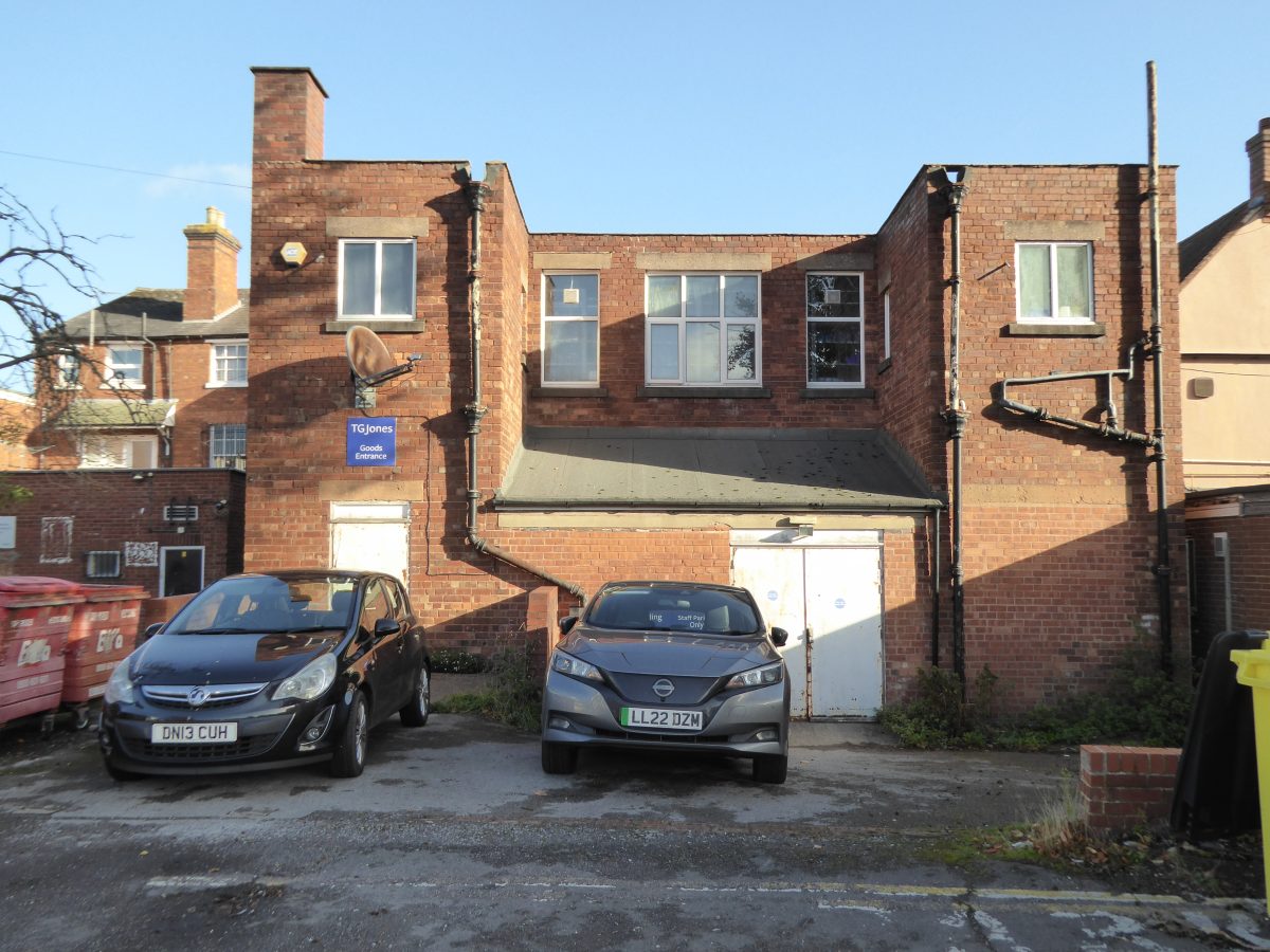 Retail/Shop in Cannock - photo 2