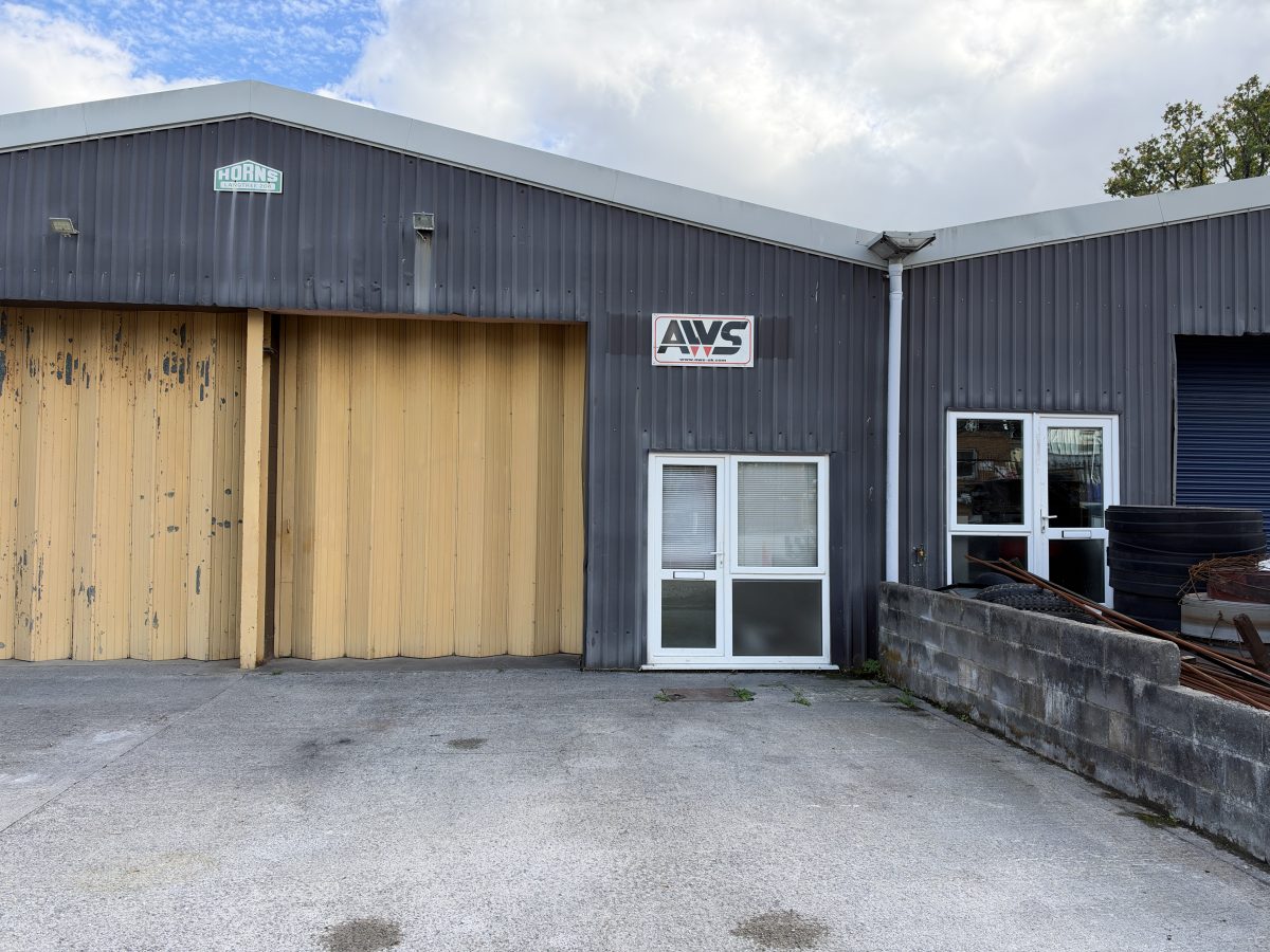 Industrial in Bovey Tracey