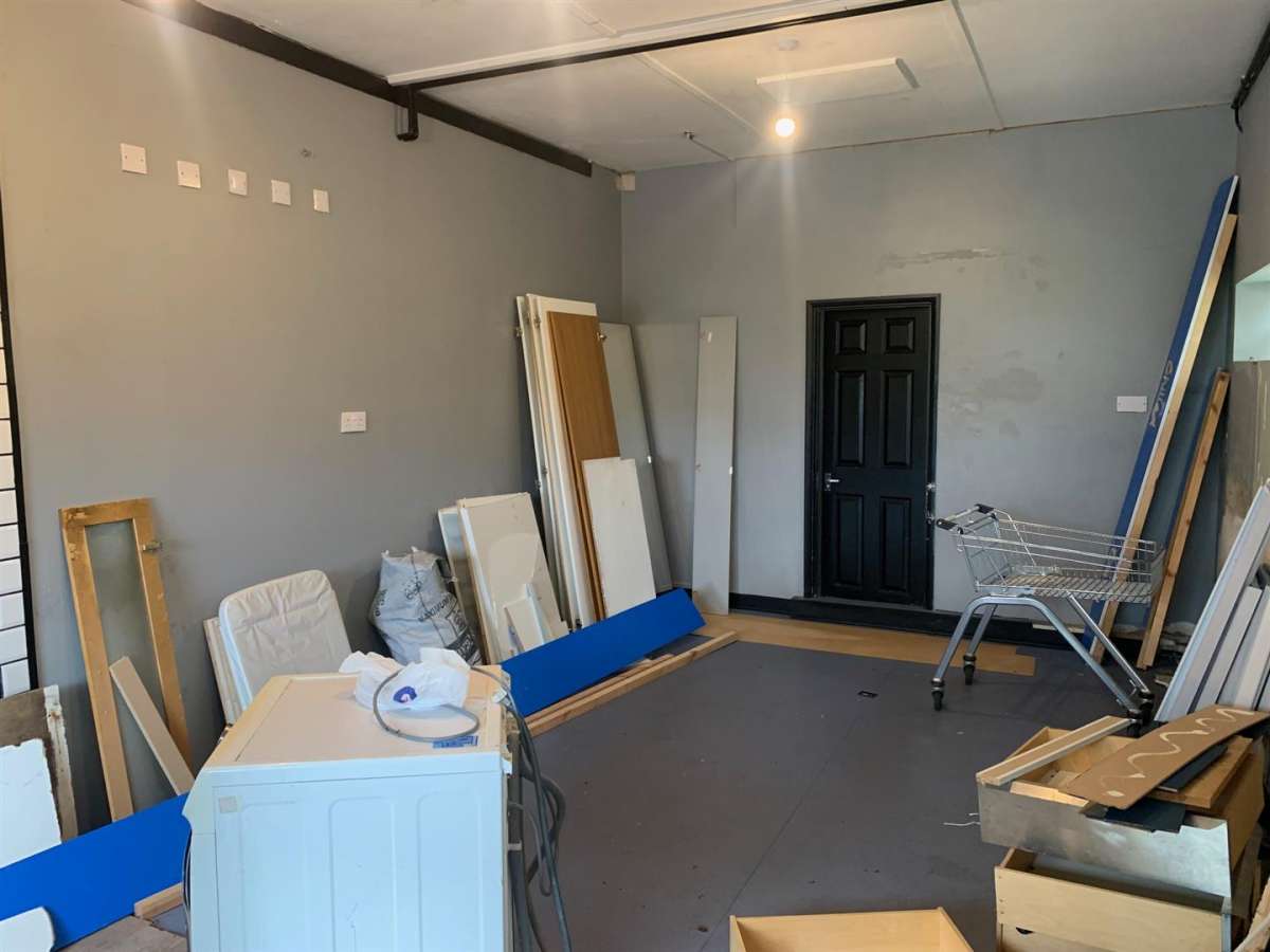 Commercial Property in Oakham - photo 3