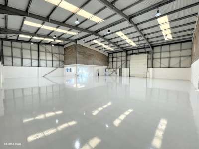 Industrial Unit in Reading - photo 3