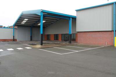 Industrial Unit in Birmingham - photo 2
