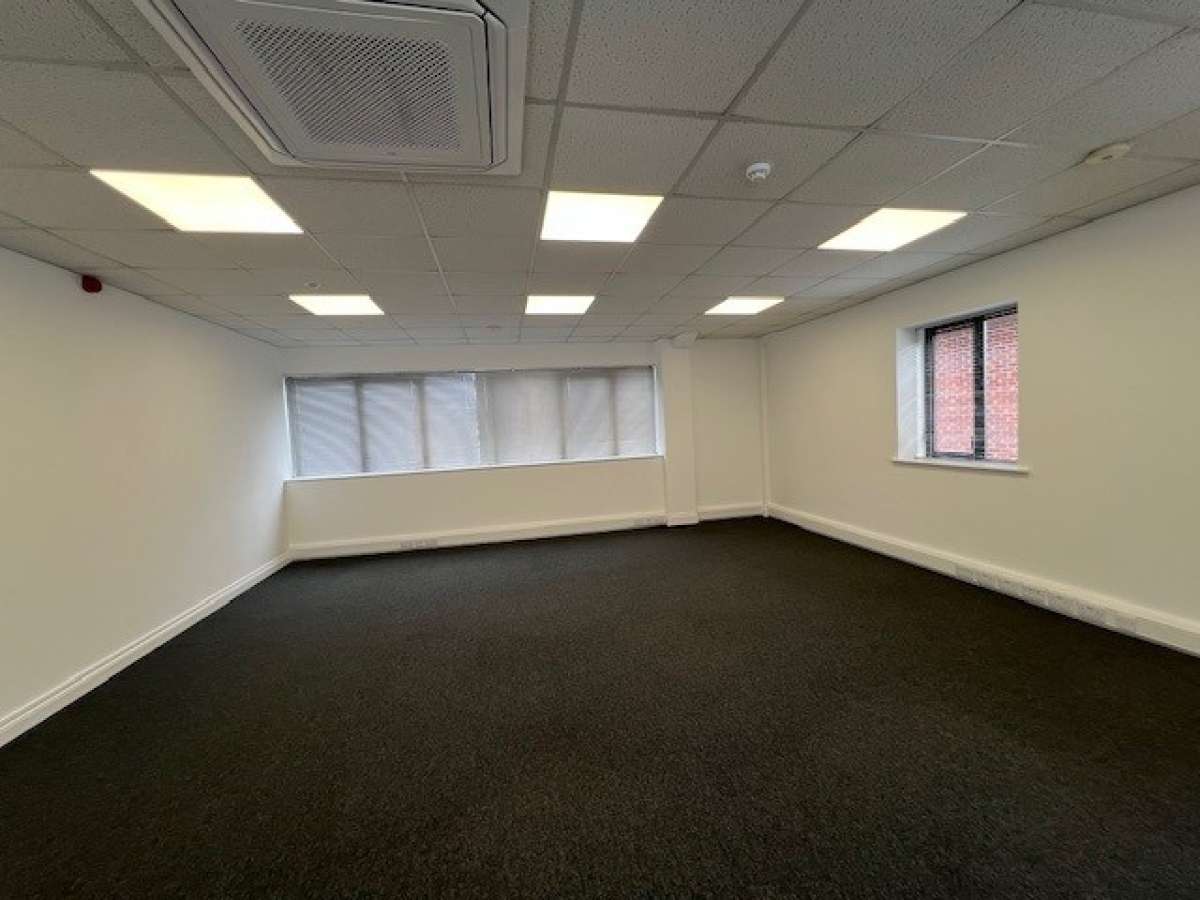 Industrial Unit in Derby - photo 4