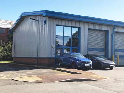 Industrial Unit in Kingswinford - photo 2
