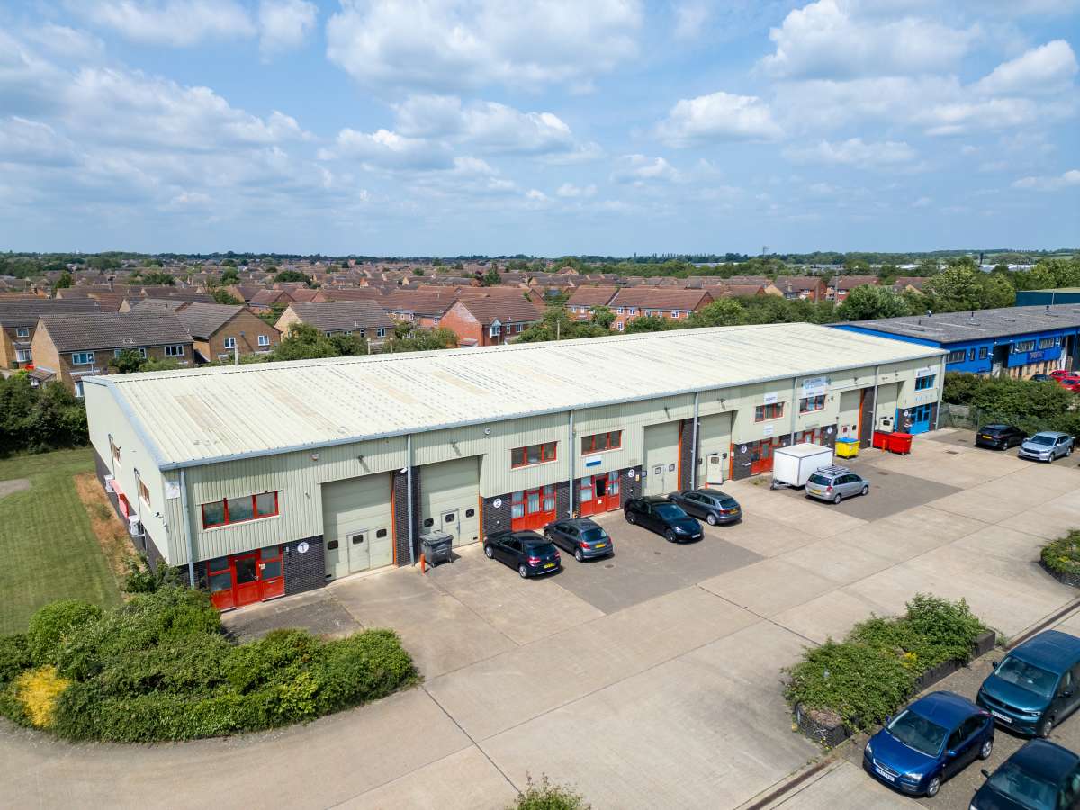 Industrial Unit in St. Ives - photo 2