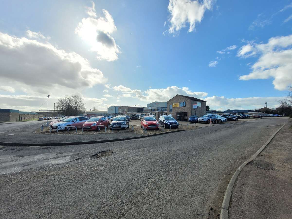 Industrial in St. Ives