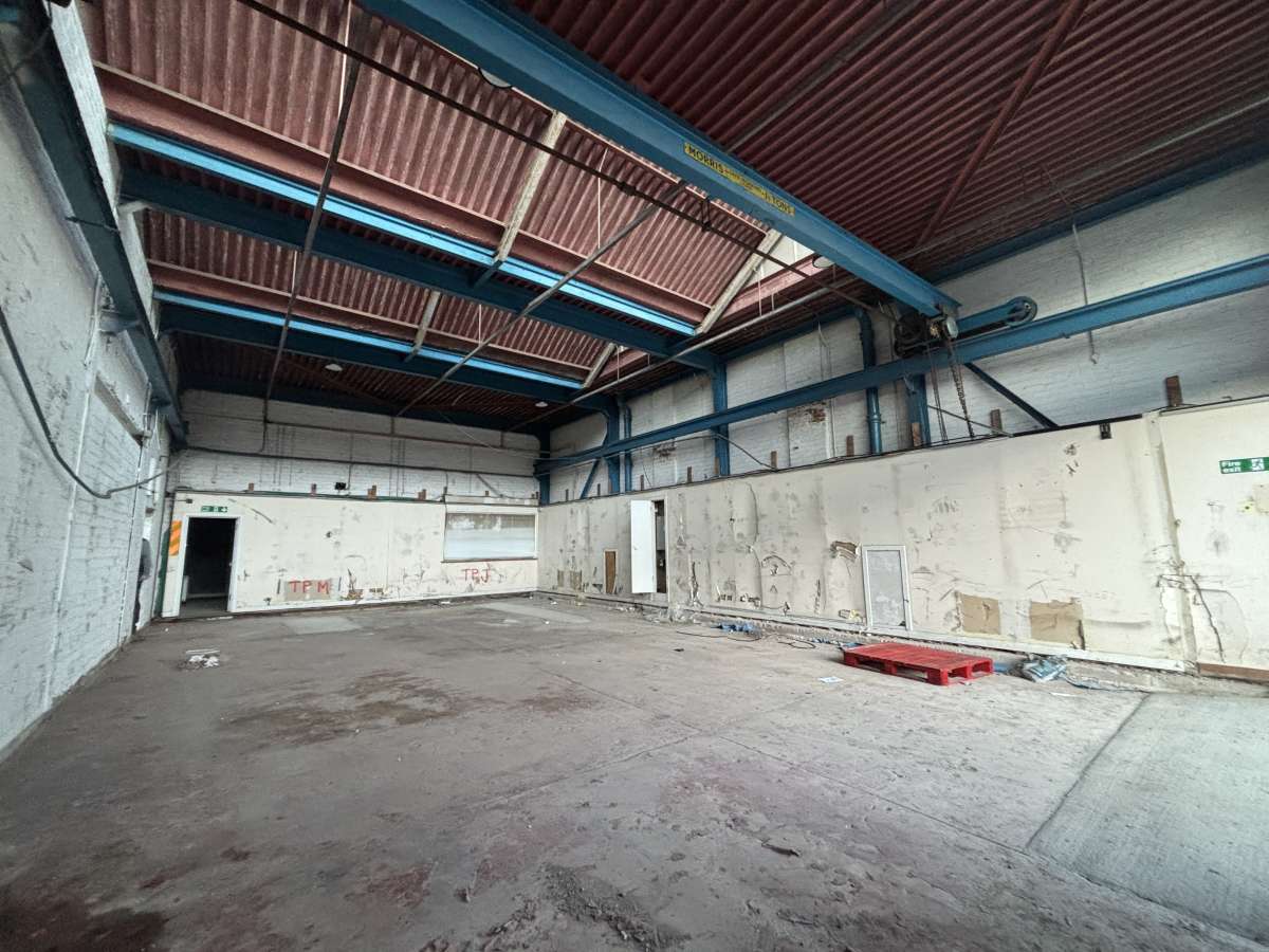 Industrial Unit in Kilmarnock - photo 2