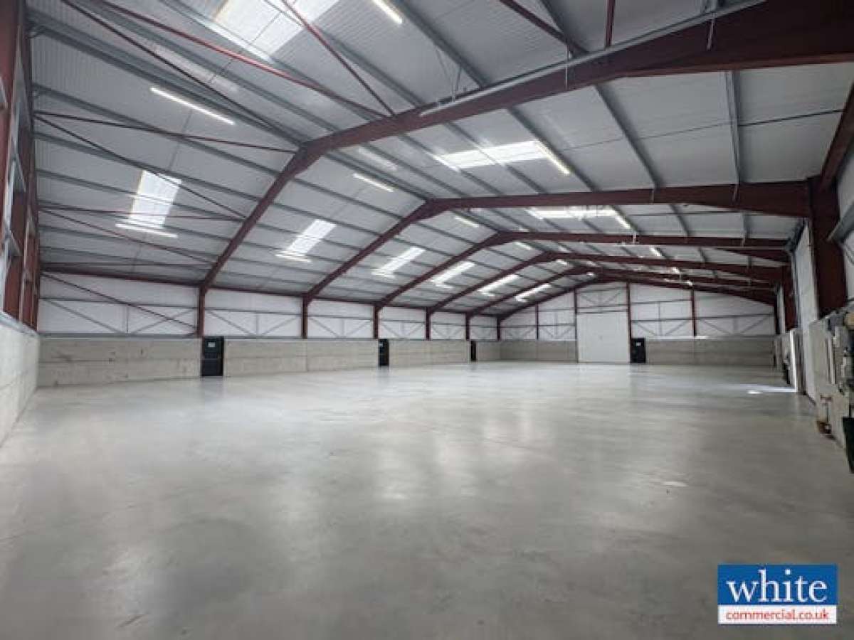 Industrial Unit in Bicester - photo 4
