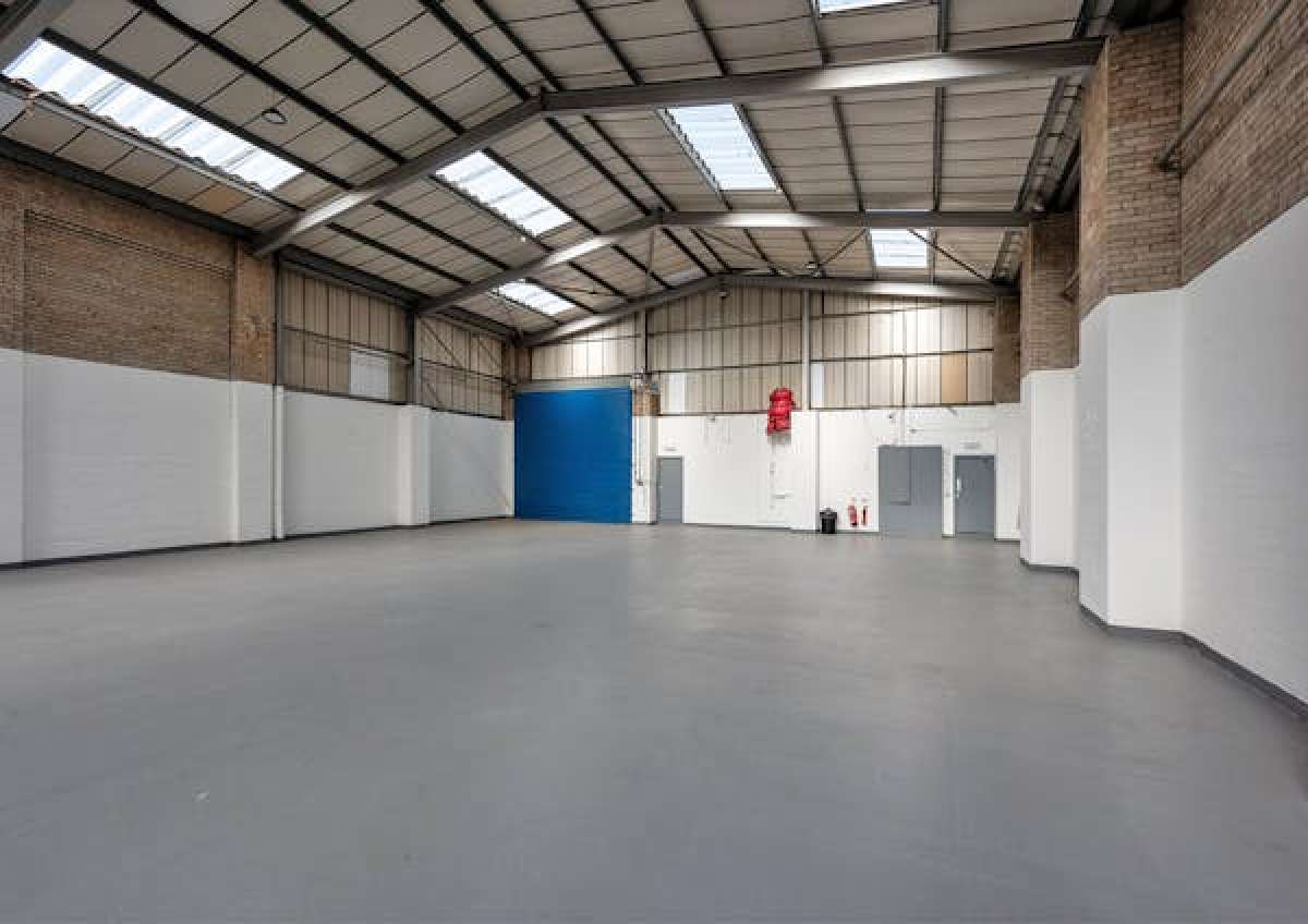 Industrial Unit in Cradley Heath - photo 3