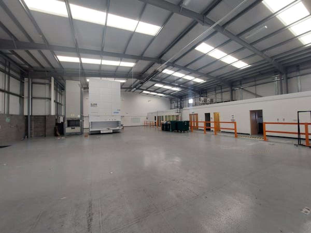 Industrial Unit in Tamworth - photo 2