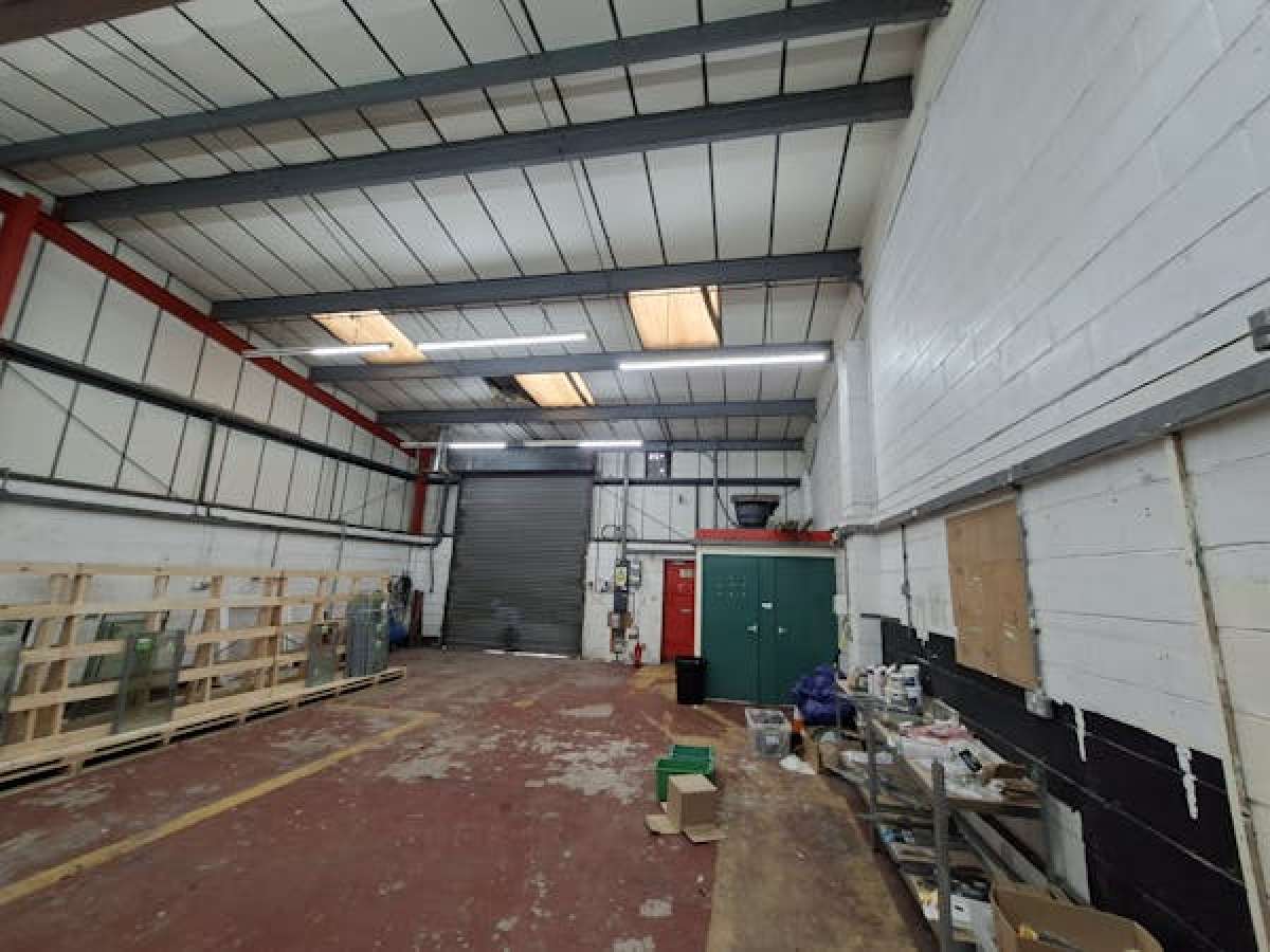 Industrial Unit in Sutton-in-Ashfield - photo 2